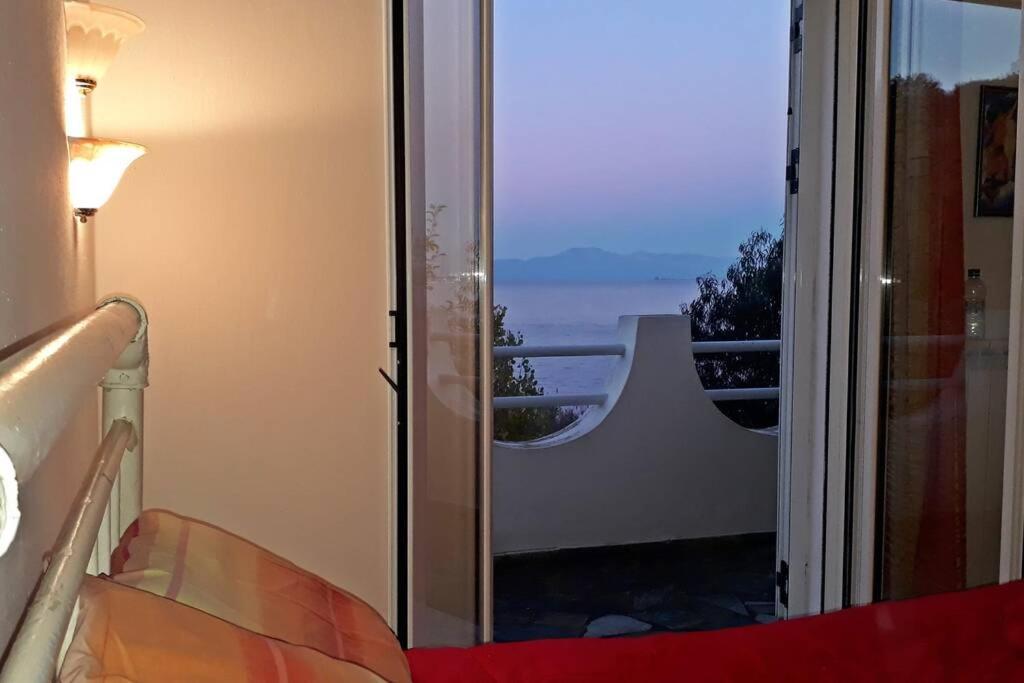 Amazing Sea View-Neos Pyrgos Beach -Evoia Greece เนออส ปีร์กอส ภายนอก รูปภาพ